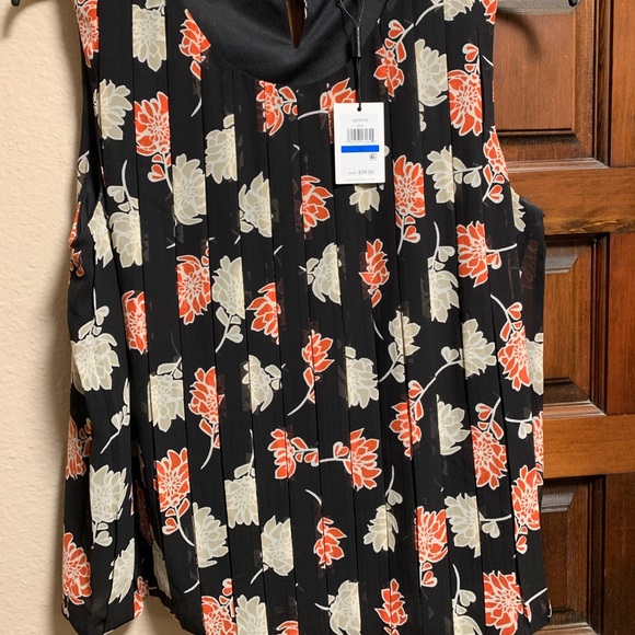 NWT! Beautiful Calvin Klein Sleeveless Top - Picture 1 of 4